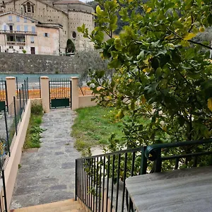 Superbe Rez-de-jardin Refait à Neuf. Appartement