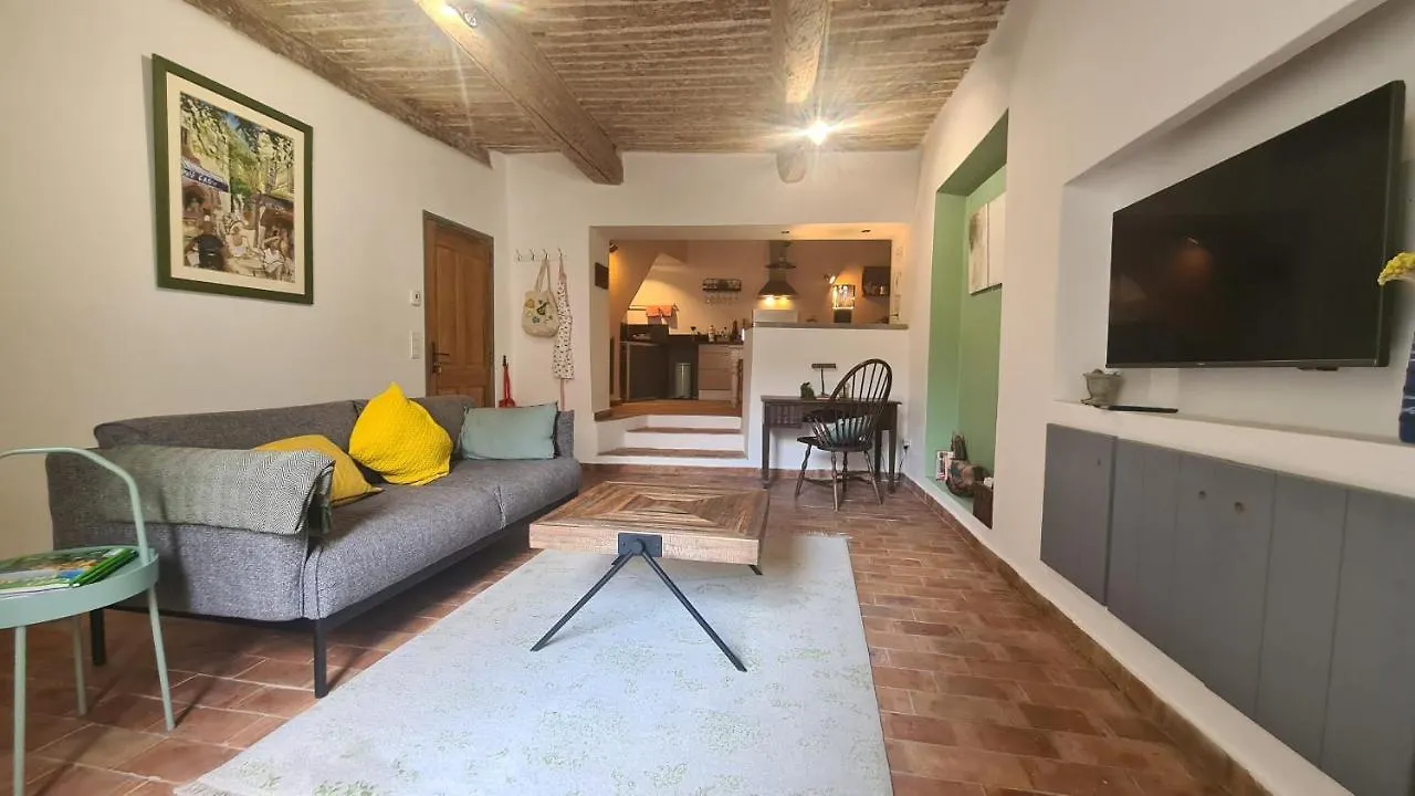 Cocon Du Papillon A Lourmarin Apartment