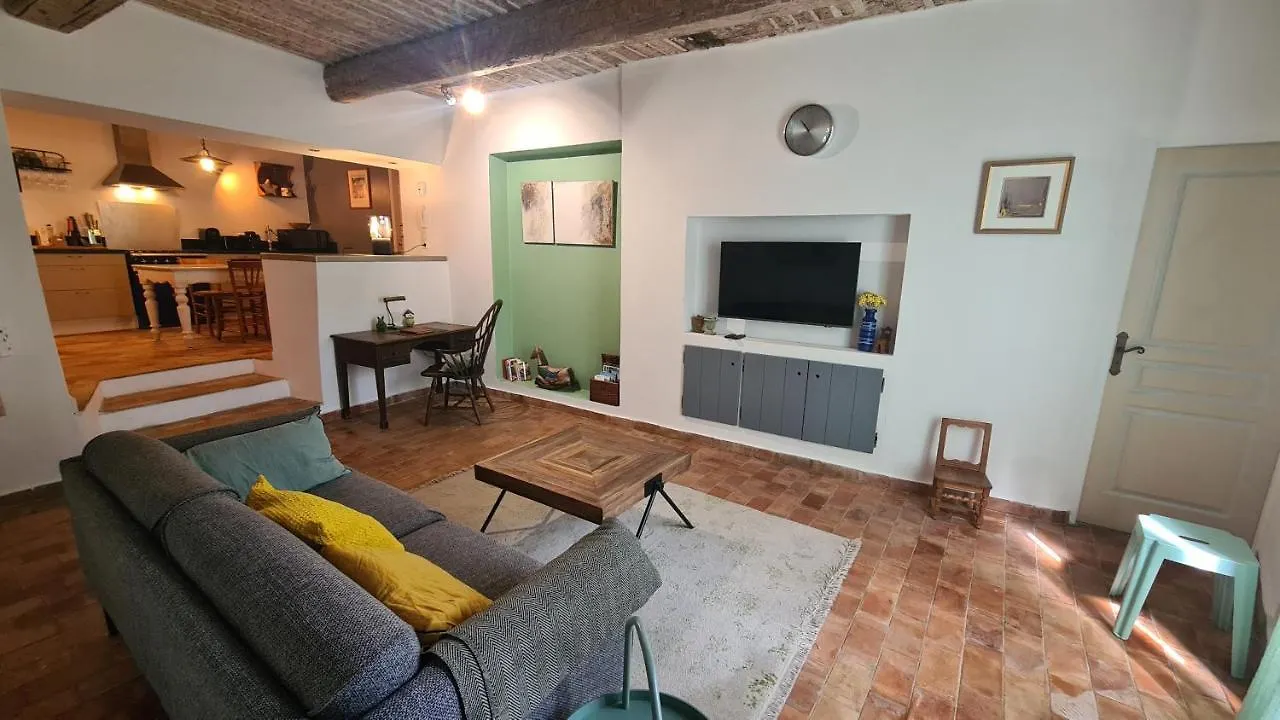 Cocon Du Papillon A Lourmarin location