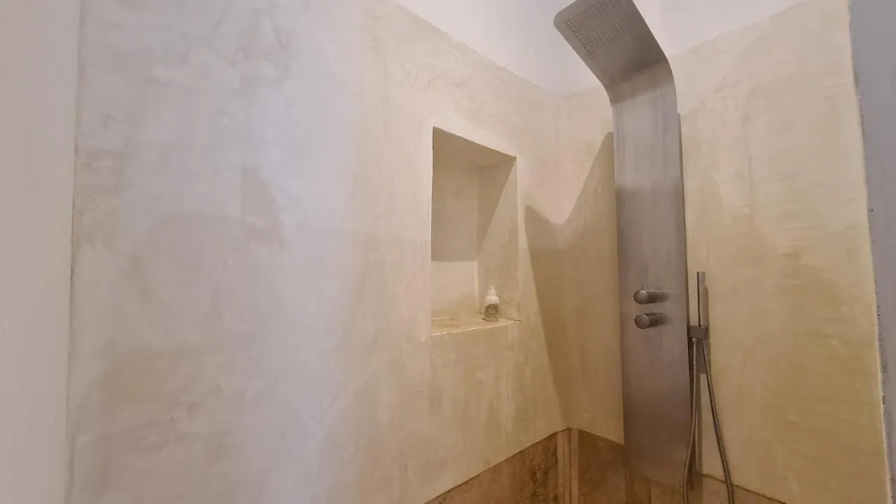 Cocon Du Papillon A Lourmarin Apartment 0*,