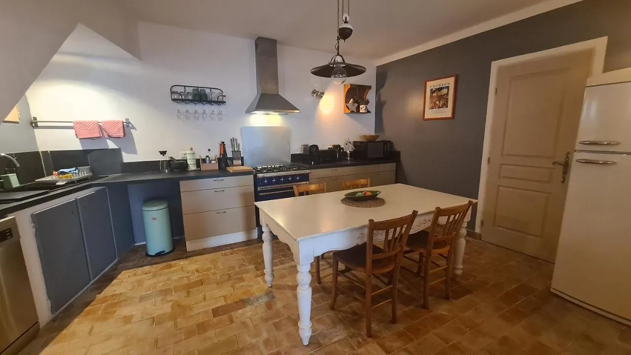 Cocon Du Papillon A Lourmarin Apartment